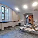 Aparthotel Old Town Haston 4*