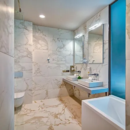 Old Town Haston Apartmanhotel