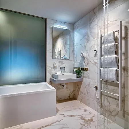 Old Town Haston Apartmanhotel