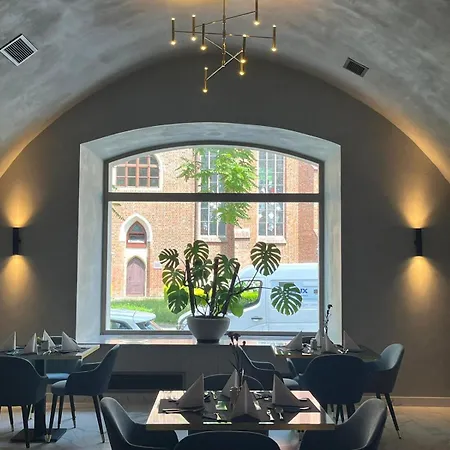 Apartmanhotel Old Town Haston 4*