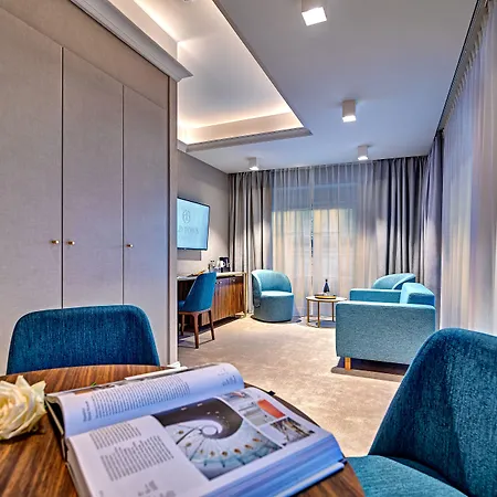 Old Town Haston Apartmanhotel 4*