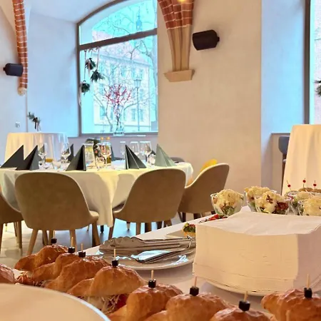 Apart-hotel Old Town Haston 4*