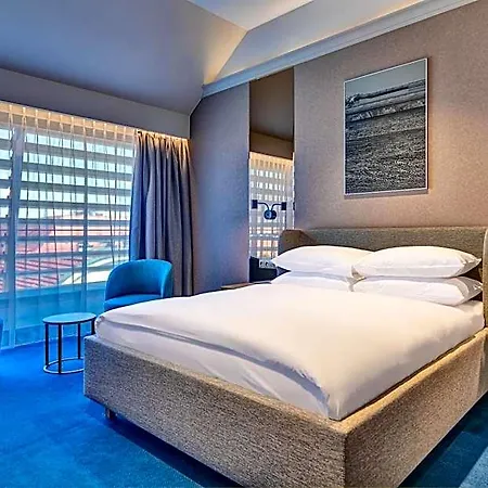Old Town Haston 4* Βρότσλαβ