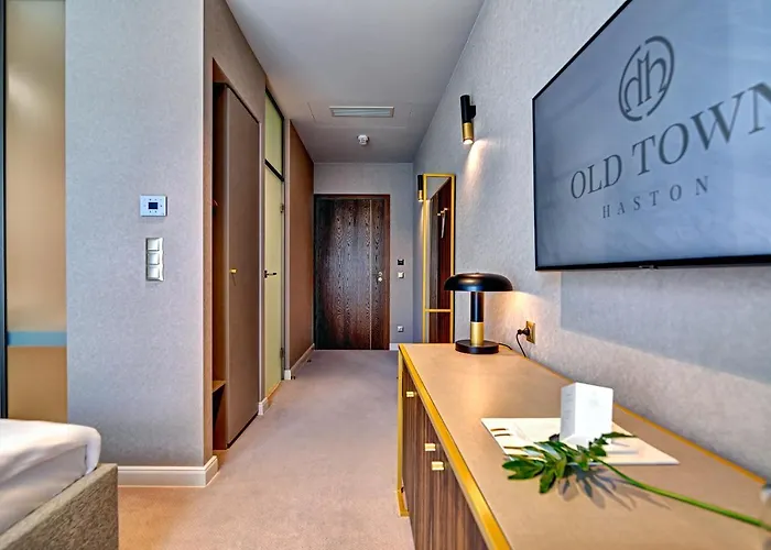 Aparthotel Old Town Haston 4*