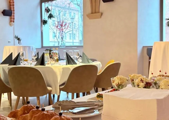 Aparthotel Old Town Haston 4*